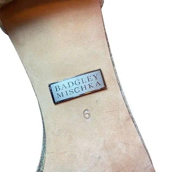 New Badgley Mischka Gold Leather Embellished Chunky Heels Ankle Strap Size 6 - Picture 8 of 10